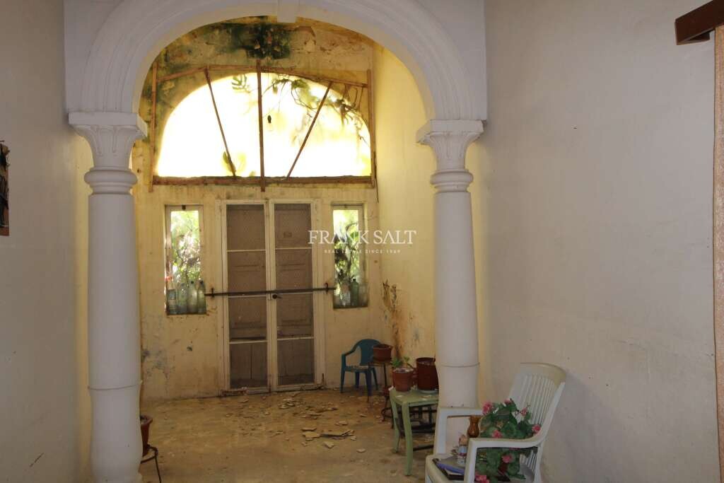 Xaghra, Gozo, 5 Bedrooms Bedrooms, ,1 BathroomBathrooms,For Sale,FRSA-111894