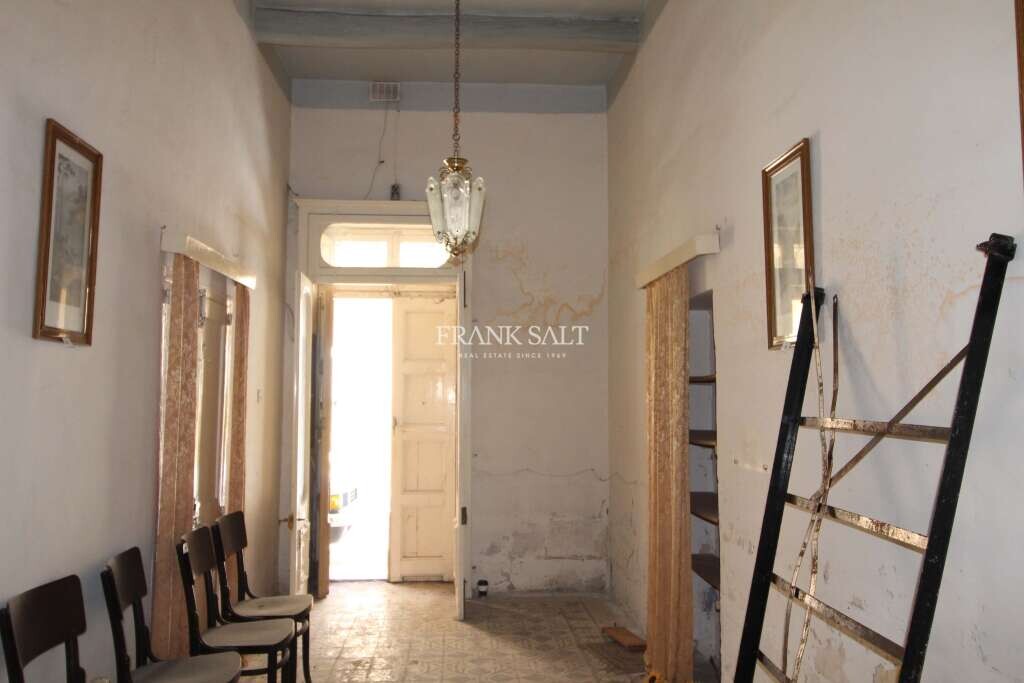Xaghra, Gozo, 5 Bedrooms Bedrooms, ,1 BathroomBathrooms,For Sale,FRSA-111894