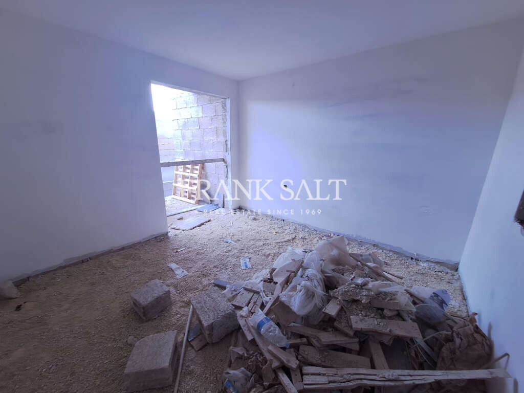 Qawra, 3 Bedrooms Bedrooms, ,1 BathroomBathrooms,For Sale,FRSA-510133