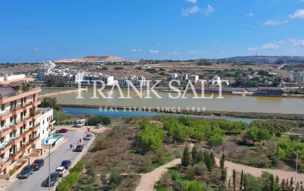 Qawra, 3 Bedrooms Bedrooms, ,1 BathroomBathrooms,For Sale,FRSA-510133