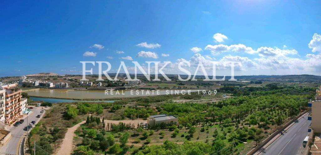 Qawra, 3 Bedrooms Bedrooms, ,1 BathroomBathrooms,For Sale,FRSA-510133