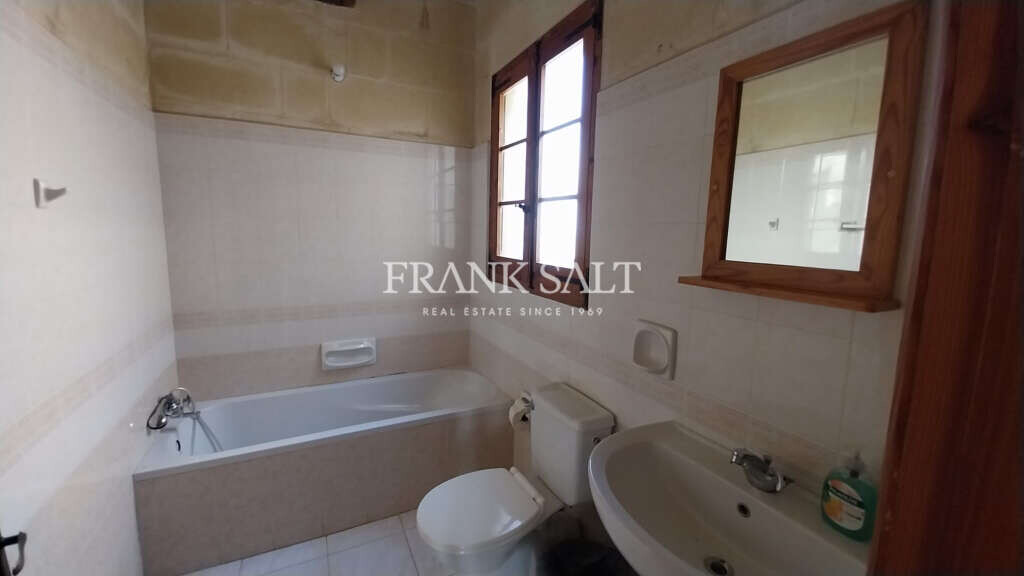 Iz-Zebbug, Gozo, 3 Bedrooms Bedrooms, ,2 BathroomsBathrooms,For Sale,FRSA-111692