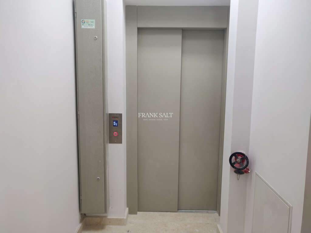 Mellieha, 3 Bedrooms Bedrooms, ,3 BathroomsBathrooms,For Sale,FRSA-816587