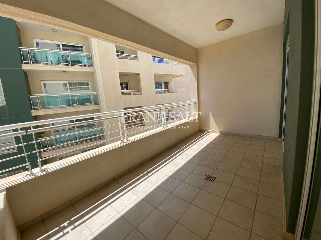 Fort Cambridge, 3 Bedrooms Bedrooms, ,2 BathroomsBathrooms,For Sale,FRSA-312573