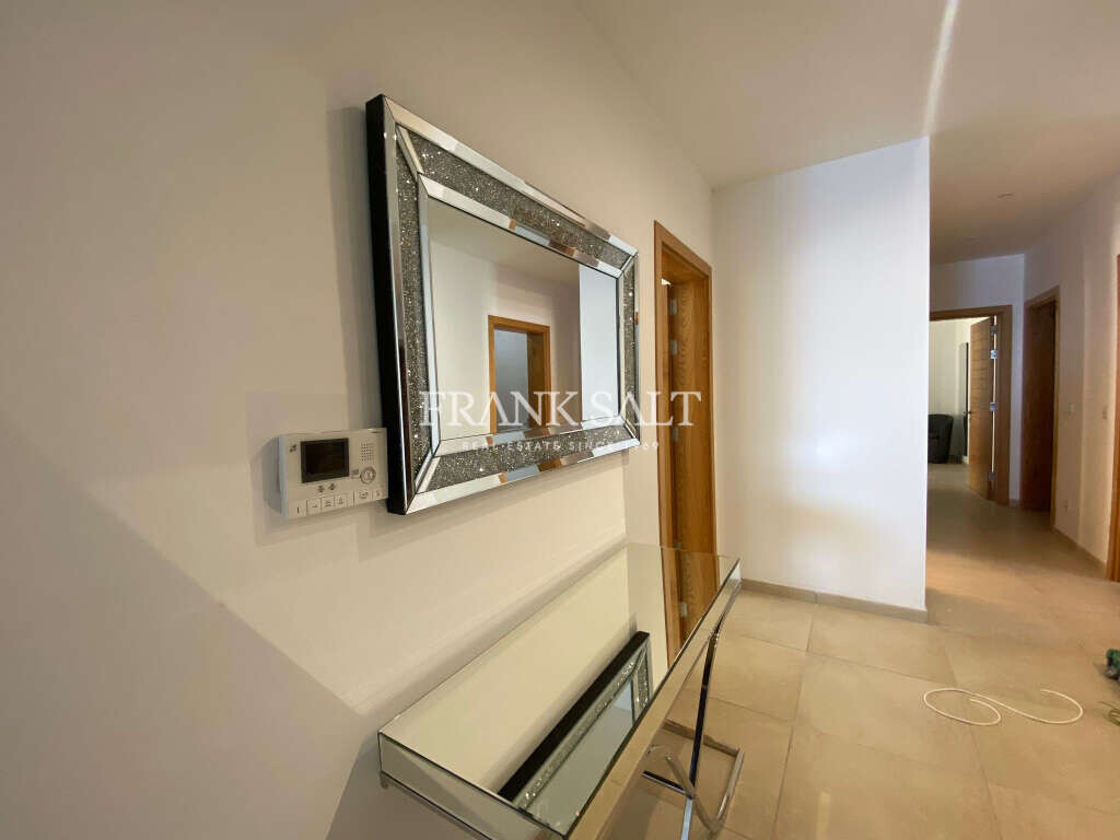 Fort Cambridge, 3 Bedrooms Bedrooms, ,2 BathroomsBathrooms,For Sale,FRSA-312573