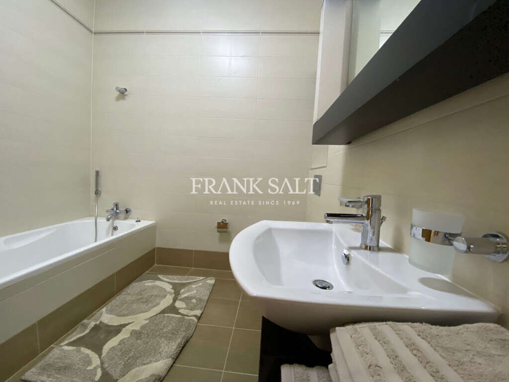 Fort Cambridge, 3 Bedrooms Bedrooms, ,2 BathroomsBathrooms,For Sale,FRSA-911477