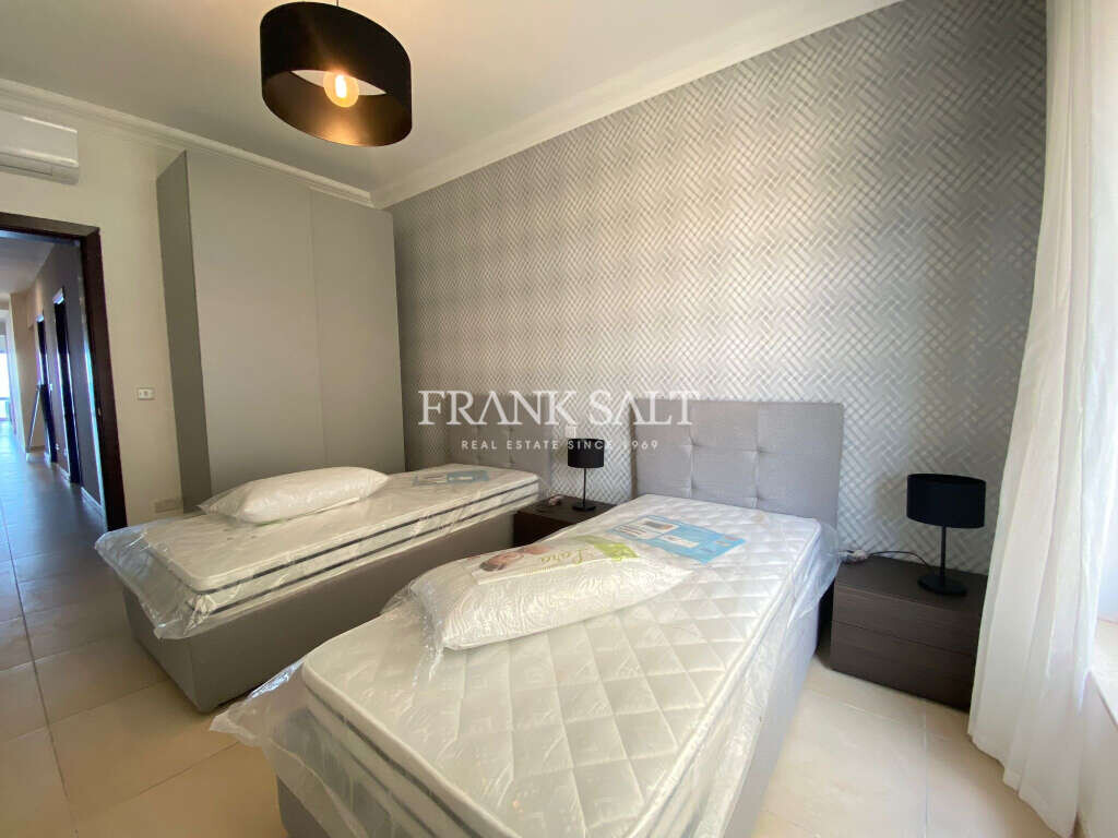 Fort Cambridge, 3 Bedrooms Bedrooms, ,3 BathroomsBathrooms,For Sale,FRSA-312569