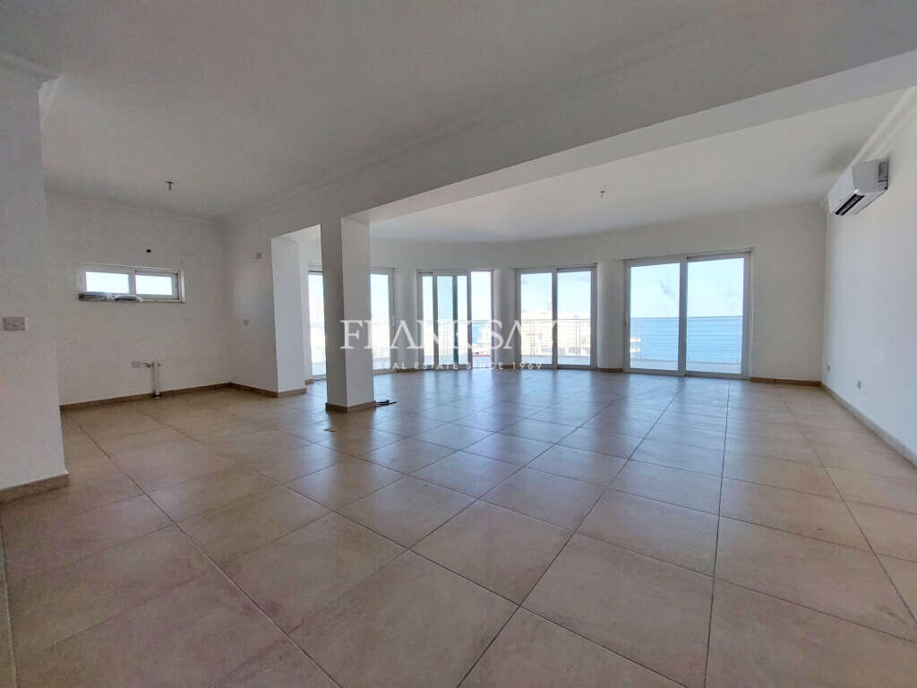 Fort Cambridge, 3 Bedrooms Bedrooms, ,3 BathroomsBathrooms,For Sale,FRSA-911512