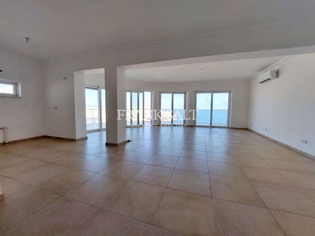 Fort Cambridge, 3 Bedrooms Bedrooms, ,3 BathroomsBathrooms,For Sale,FRSA-911512