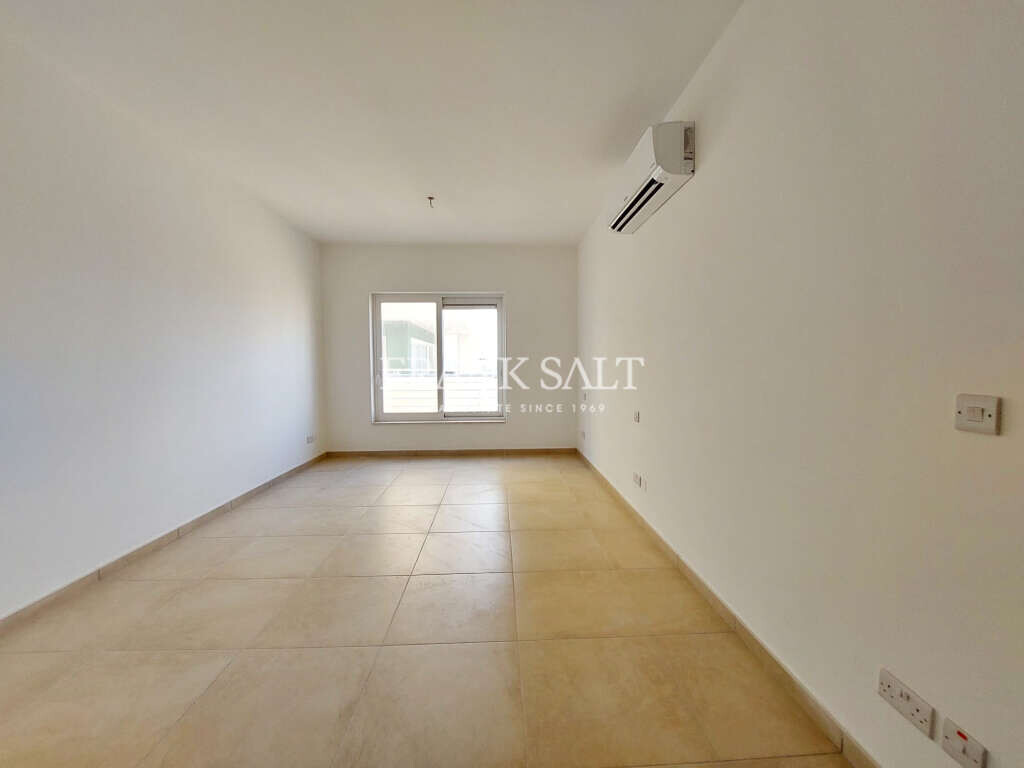 Fort Cambridge, 3 Bedrooms Bedrooms, ,3 BathroomsBathrooms,For Sale,FRSA-911512