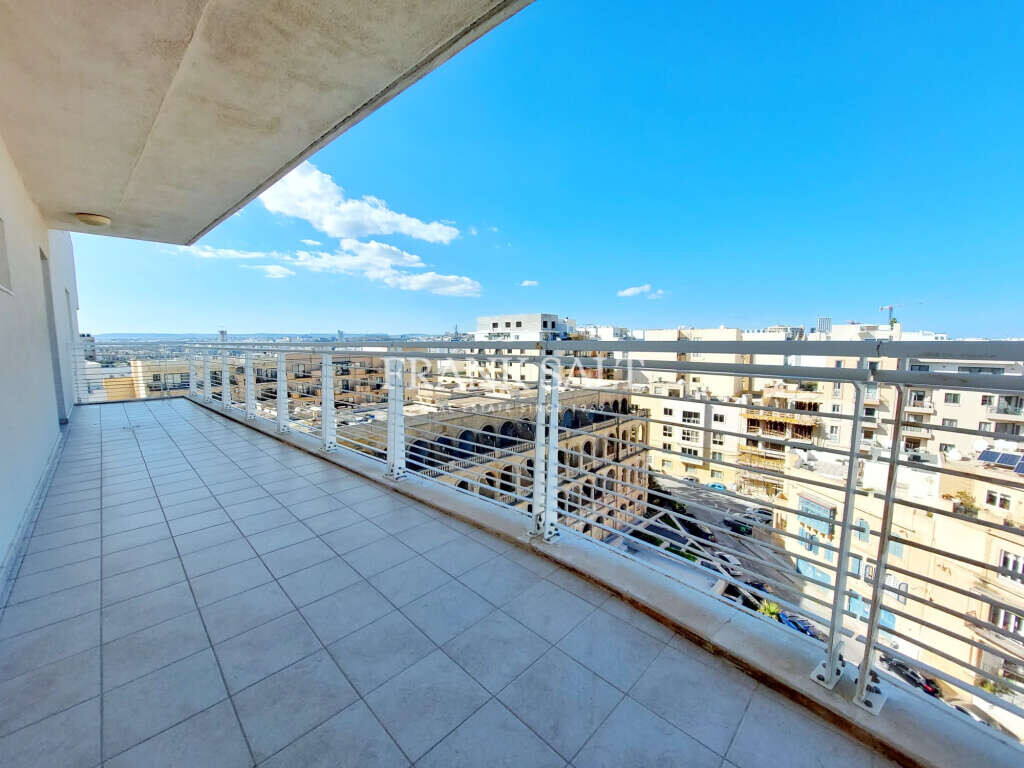 Fort Cambridge, 3 Bedrooms Bedrooms, ,3 BathroomsBathrooms,For Sale,FRSA-911512