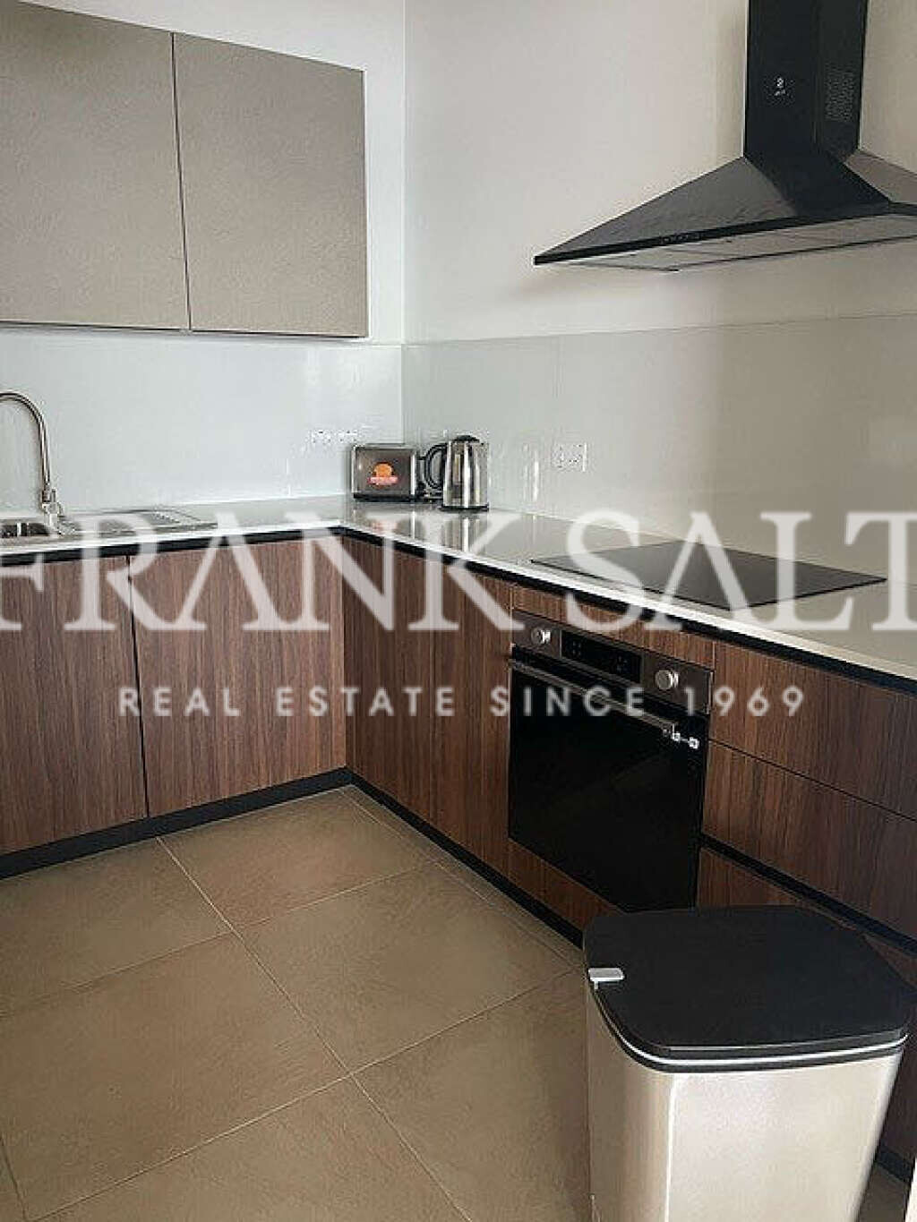 Fort Cambridge, 3 Bedrooms Bedrooms, ,2 BathroomsBathrooms,For Sale,FRSA-911513