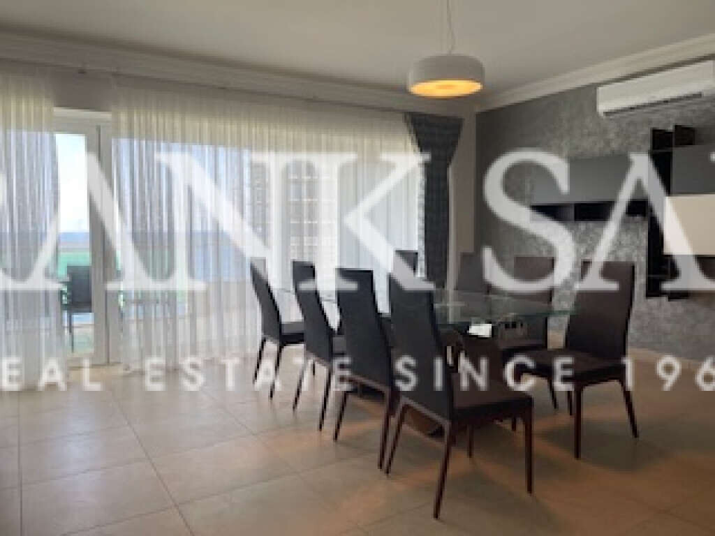 Fort Cambridge, 3 Bedrooms Bedrooms, ,1 BathroomBathrooms,For Sale,FRSA-706817