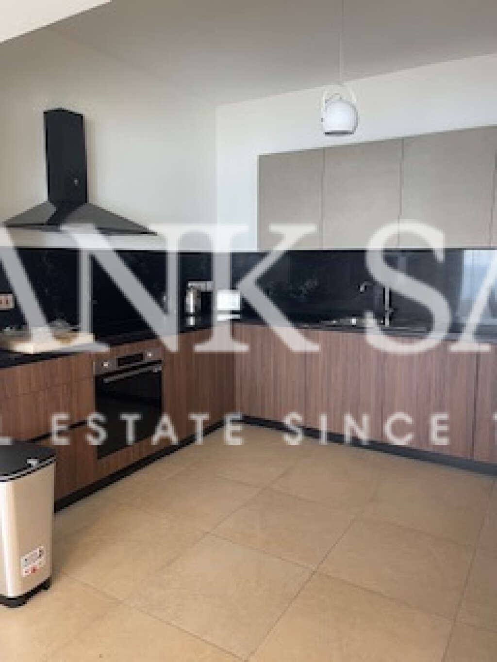 Fort Cambridge, 3 Bedrooms Bedrooms, ,1 BathroomBathrooms,For Sale,FRSA-706817