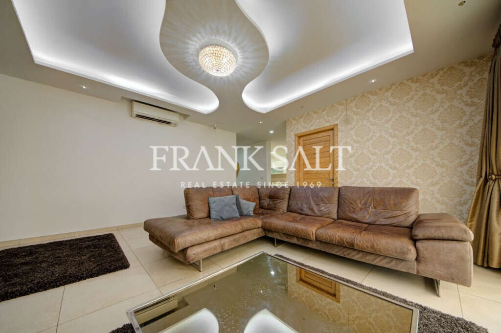 Fort Cambridge, 3 Bedrooms Bedrooms, ,2 BathroomsBathrooms,For Sale,FRSA-318948