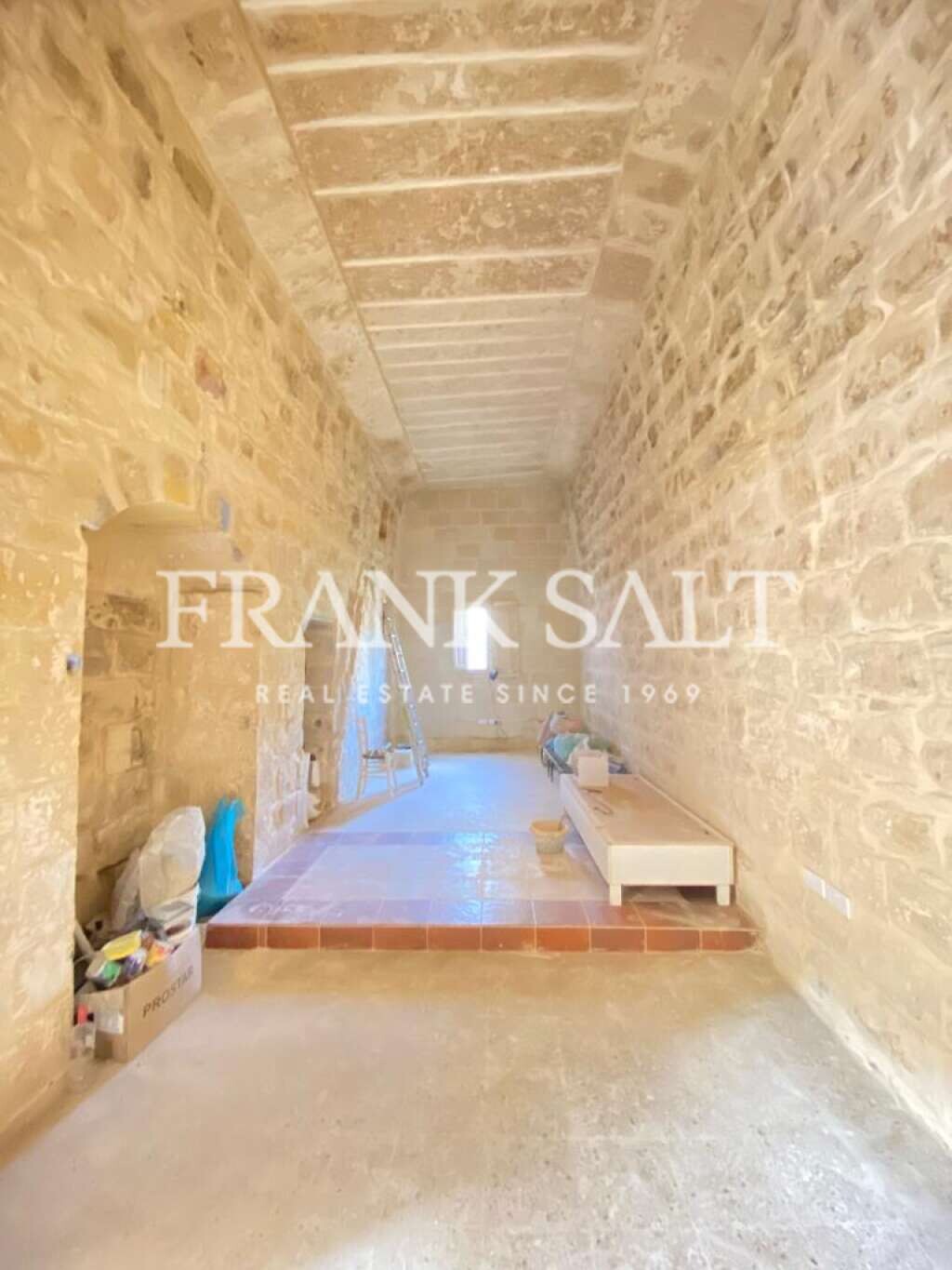 Qormi, 2 Bedrooms Bedrooms, ,1 BathroomBathrooms,For Sale,FRSA-420626