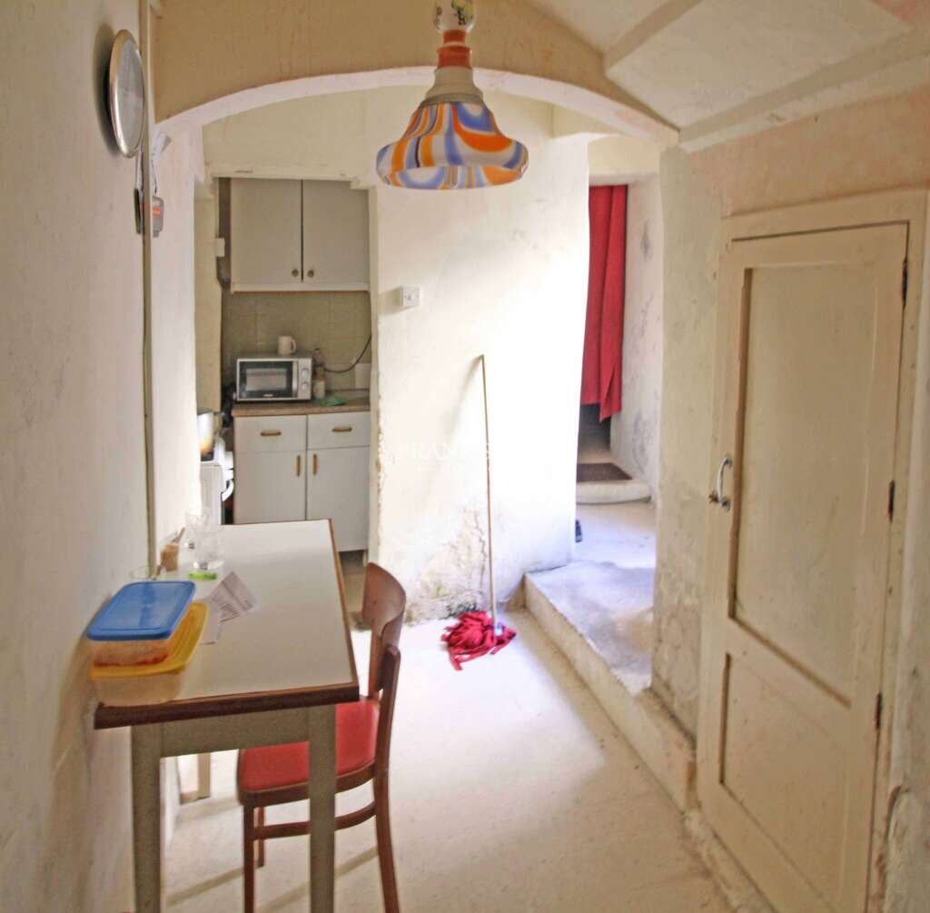 Qormi, 2 Bedrooms Bedrooms, ,1 BathroomBathrooms,For Sale,FRSA-420626