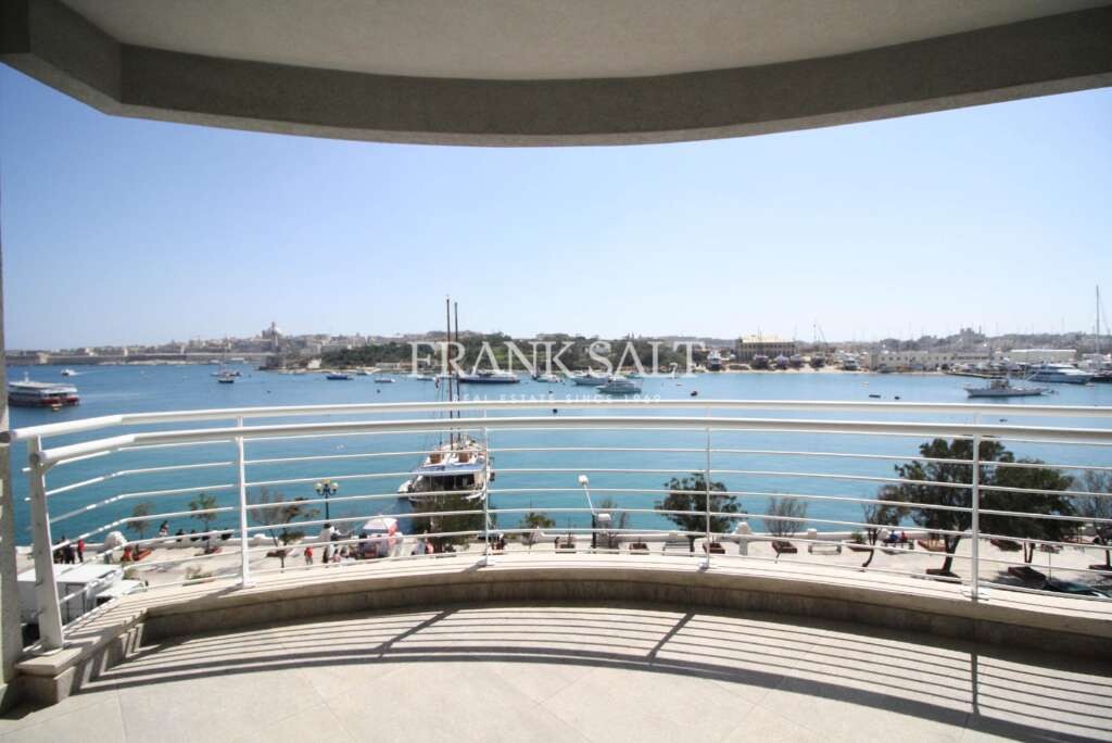 Sliema, 3 Bedrooms Bedrooms, ,1 BathroomBathrooms,For Sale,FRSA-351161