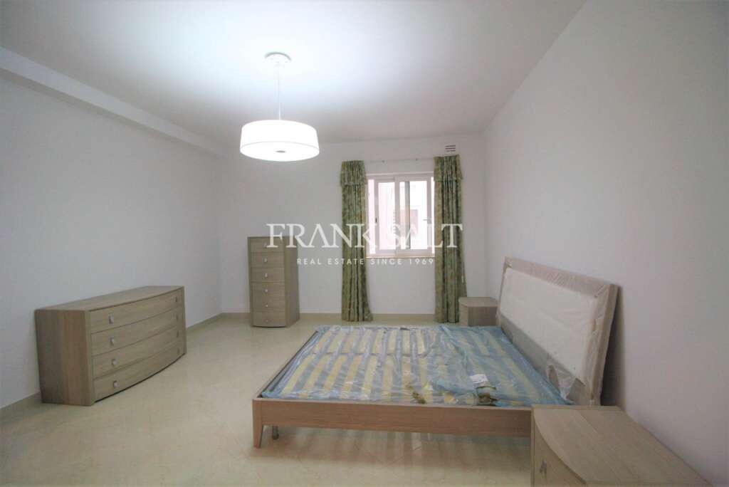 Sliema, 3 Bedrooms Bedrooms, ,1 BathroomBathrooms,For Sale,FRSA-351161