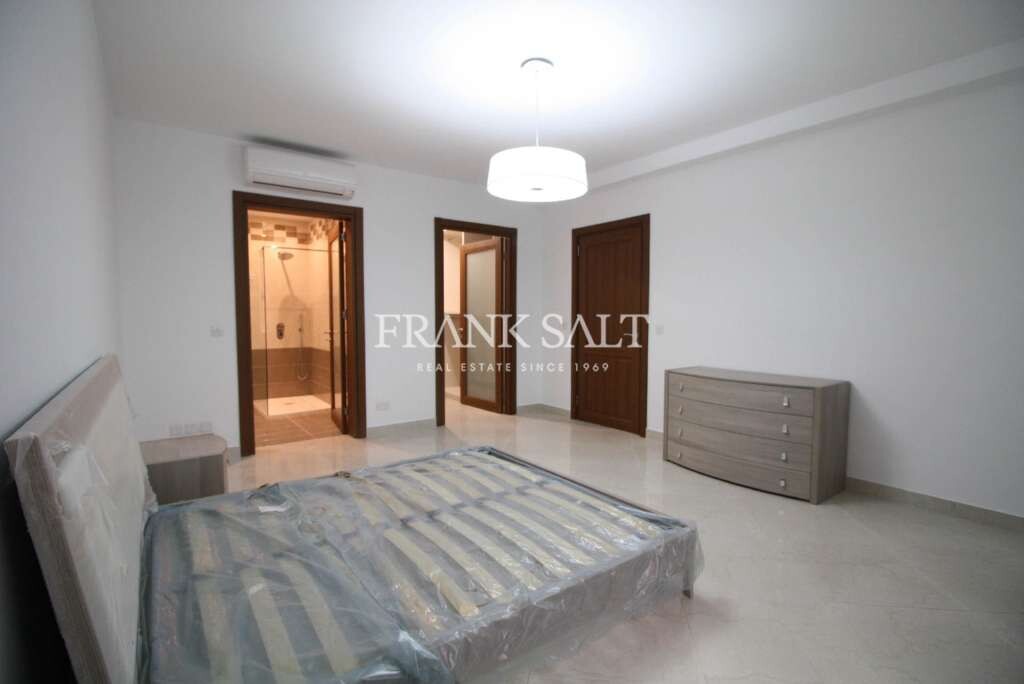 Sliema, 3 Bedrooms Bedrooms, ,1 BathroomBathrooms,For Sale,FRSA-351161