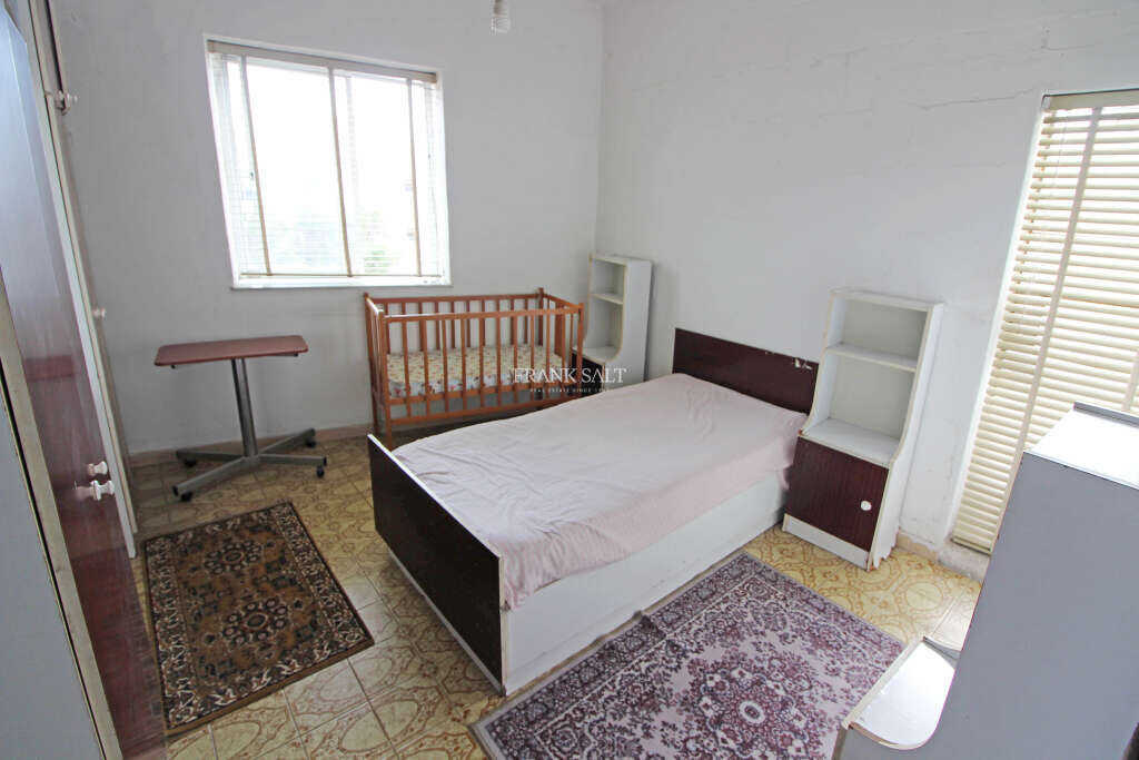 Birkirkara, 3 Bedrooms Bedrooms, ,1 BathroomBathrooms,For Sale,FRSA-816470