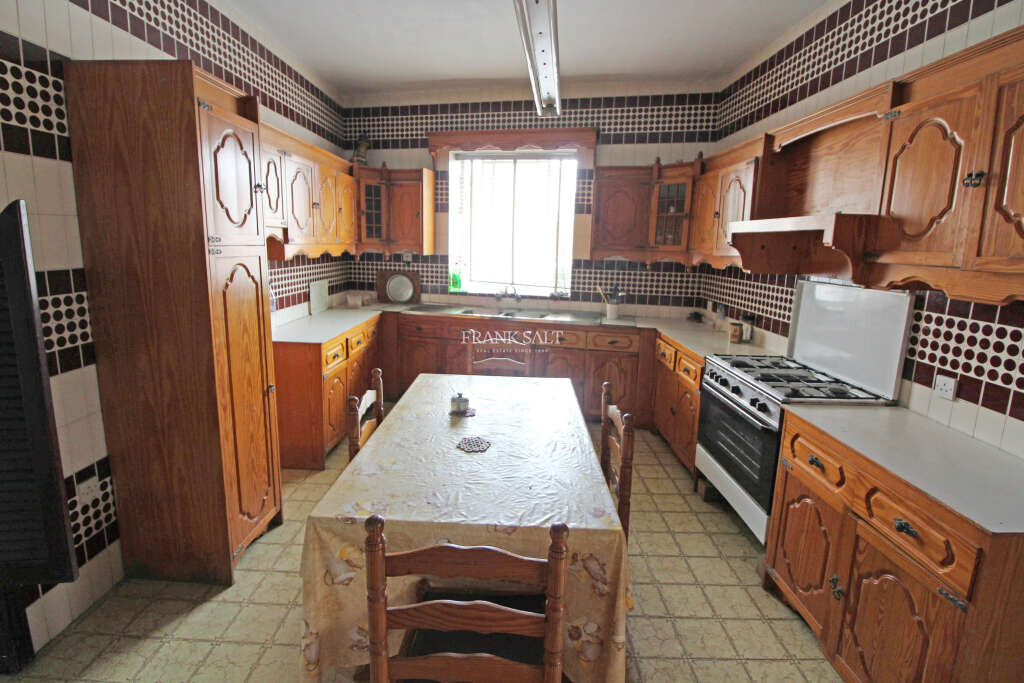 Birkirkara, 3 Bedrooms Bedrooms, ,1 BathroomBathrooms,For Sale,FRSA-816470