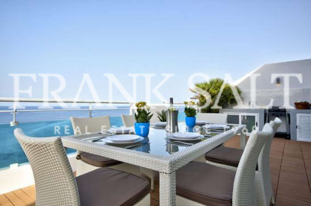 Sliema, 2 Bedrooms Bedrooms, ,2 BathroomsBathrooms,For Sale,FRSA-914730