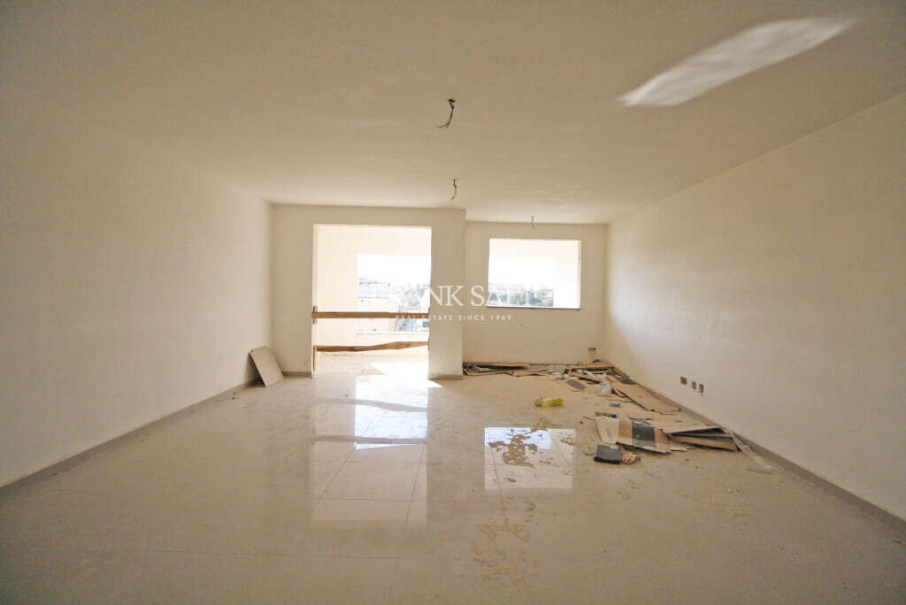 St Julians, 2 Bedrooms Bedrooms, ,1 BathroomBathrooms,For Sale,FRSA-451588