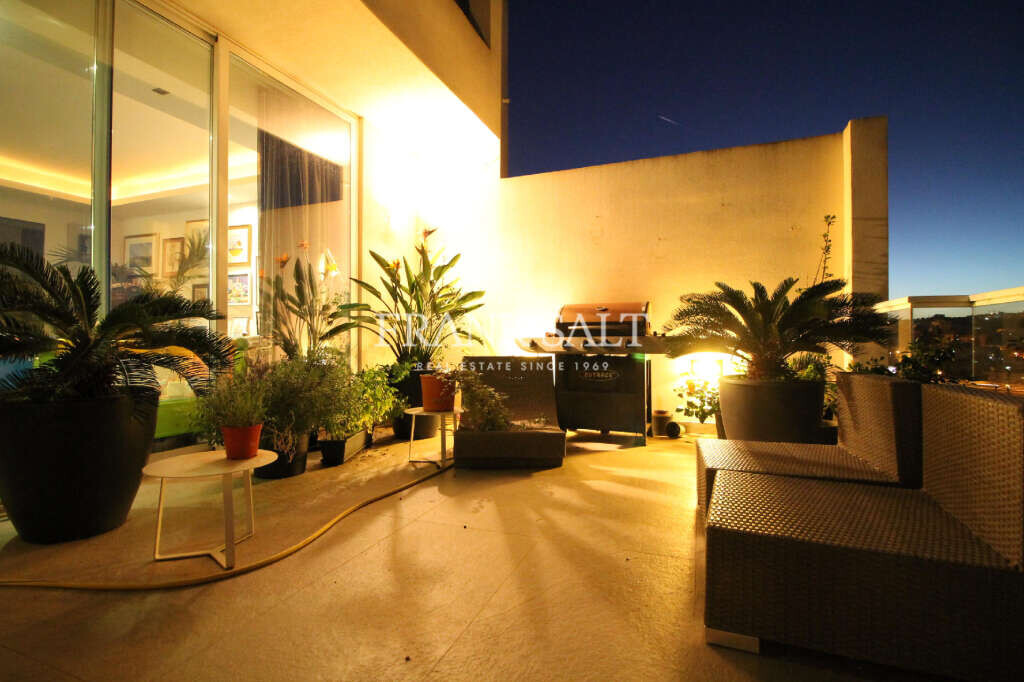 St Julians, 3 Bedrooms Bedrooms, ,1 BathroomBathrooms,For Sale,FRSA-453636