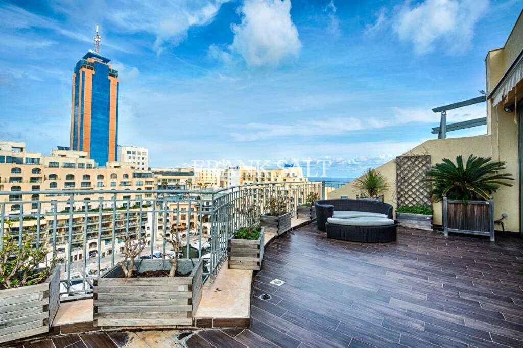 Portomaso, 3 Bedrooms Bedrooms, ,For Sale,FRSA-038178