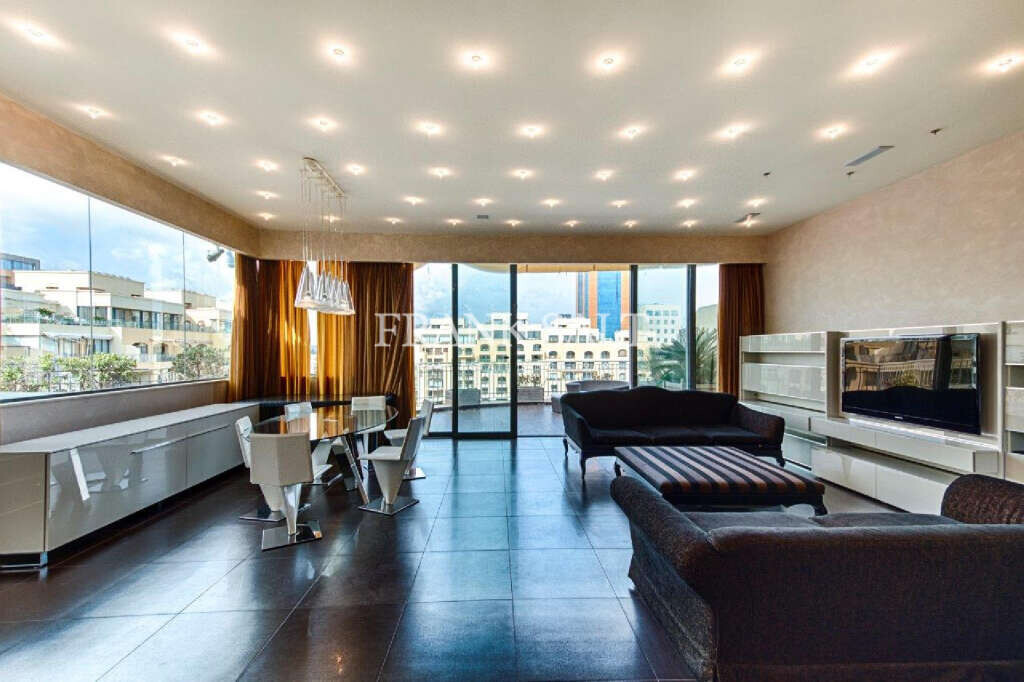 Portomaso, 3 Bedrooms Bedrooms, ,For Sale,FRSA-038178