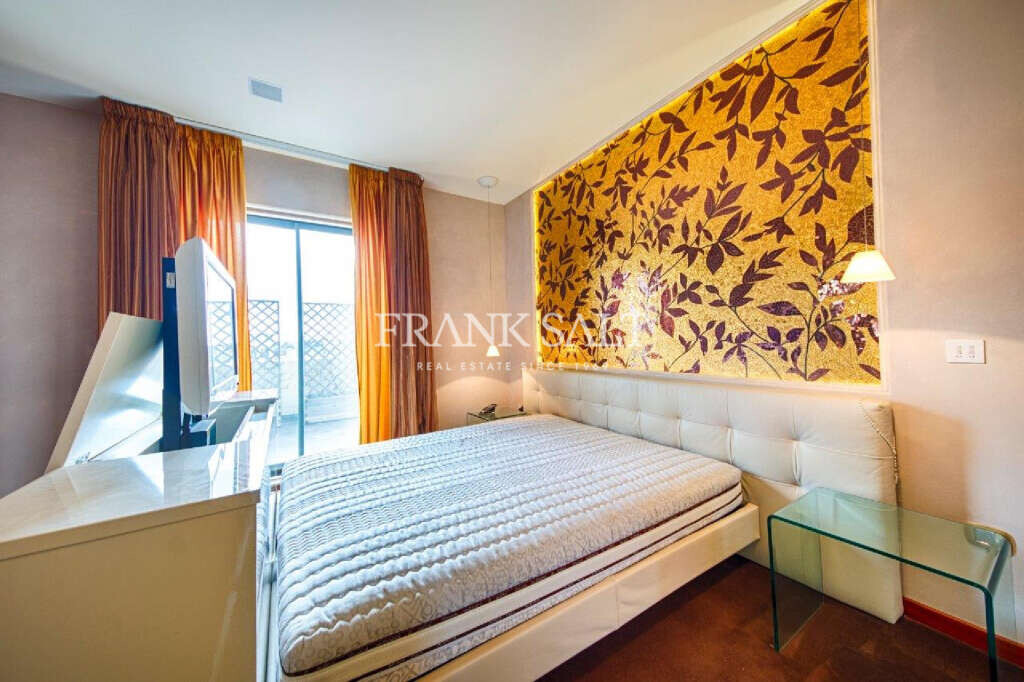 Portomaso, 3 Bedrooms Bedrooms, ,For Sale,FRSA-038178