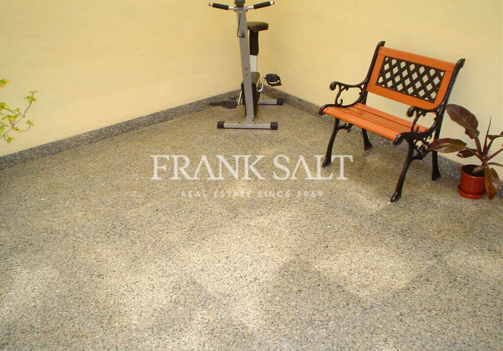 Hamrun, 3 Bedrooms Bedrooms, ,2 BathroomsBathrooms,For Sale,FRSA-703284