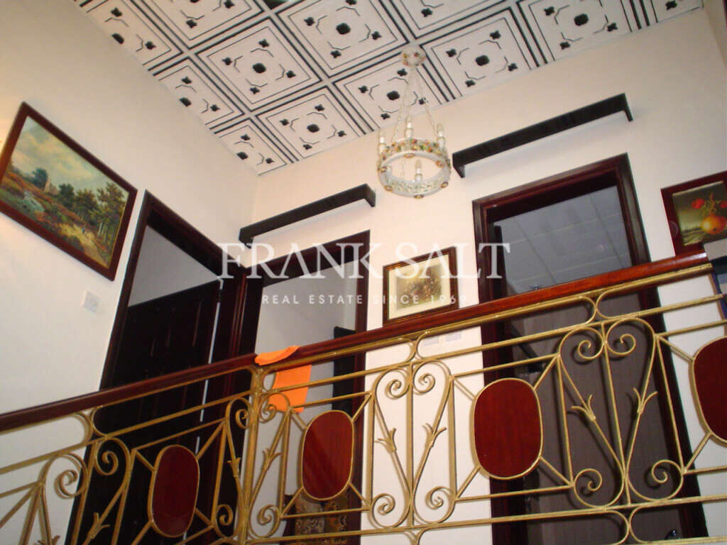 Hamrun, 3 Bedrooms Bedrooms, ,2 BathroomsBathrooms,For Sale,FRSA-703284