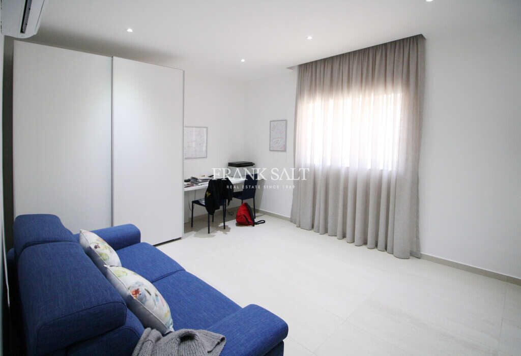 Kappara, 6 Bedrooms Bedrooms, ,3 BathroomsBathrooms,For Sale,FRSA-318285