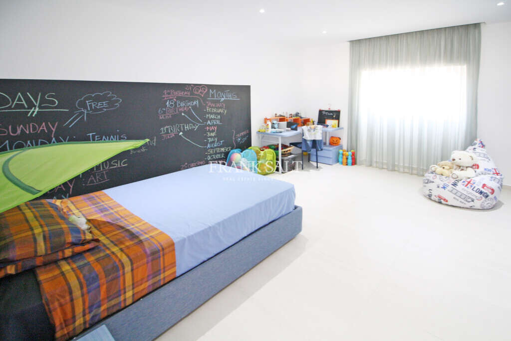 Kappara, 6 Bedrooms Bedrooms, ,3 BathroomsBathrooms,For Sale,FRSA-318285