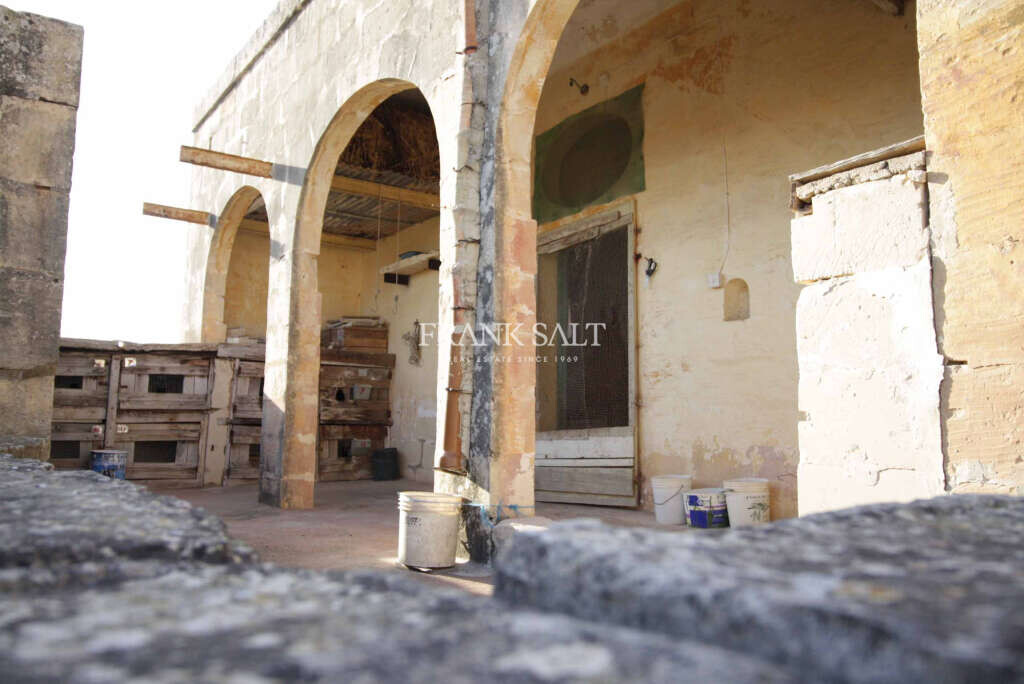 Qrendi, 2 Bedrooms Bedrooms, ,1 BathroomBathrooms,For Sale,FRSA-420311