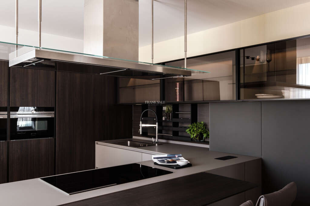 Portomaso, 3 Bedrooms Bedrooms, ,2 BathroomsBathrooms,For Sale,FRSA-350862