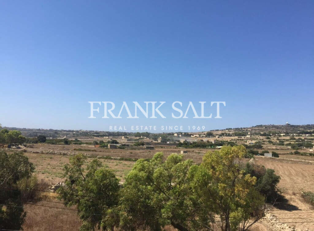 Siggiewi, 3 Bedrooms Bedrooms, ,1 BathroomBathrooms,For Sale,FRSA-419941