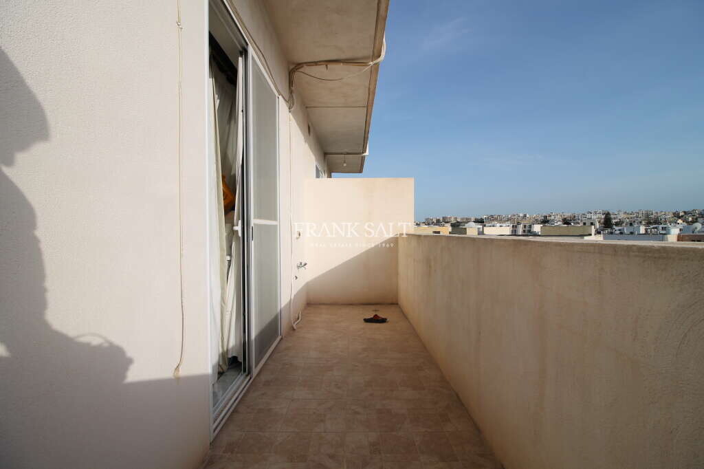 Swieqi, 2 Bedrooms Bedrooms, ,1 BathroomBathrooms,For Sale,FRSA-453426
