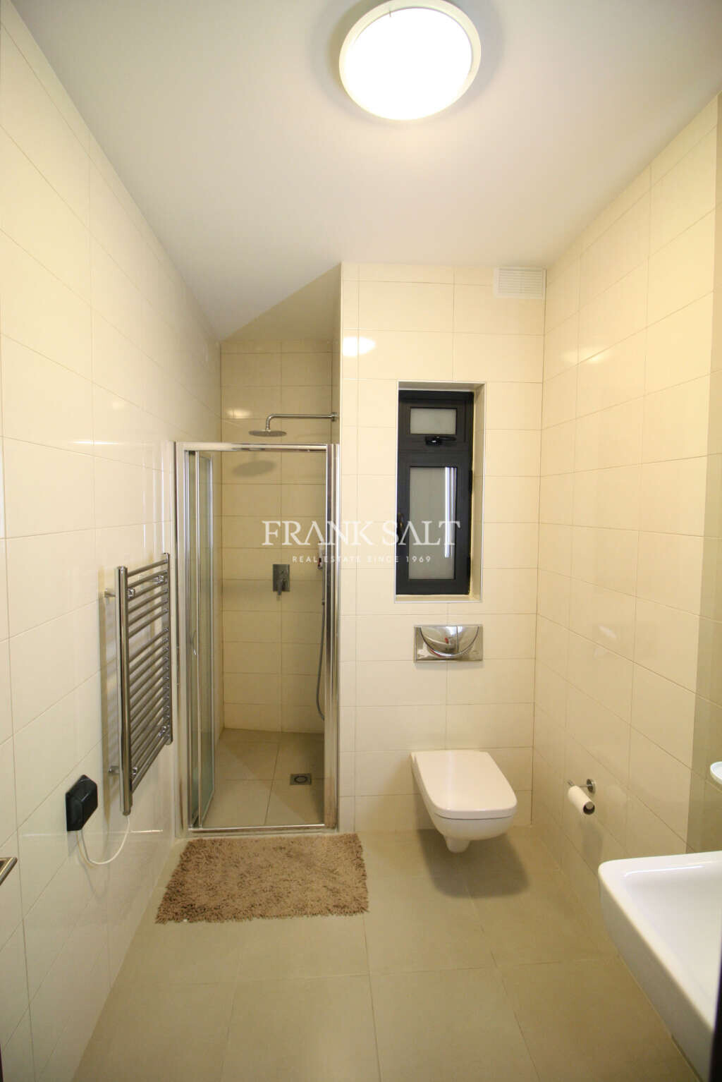 Pender Gardens, 3 Bedrooms Bedrooms, ,1 BathroomBathrooms,For Sale,FRSA-451812