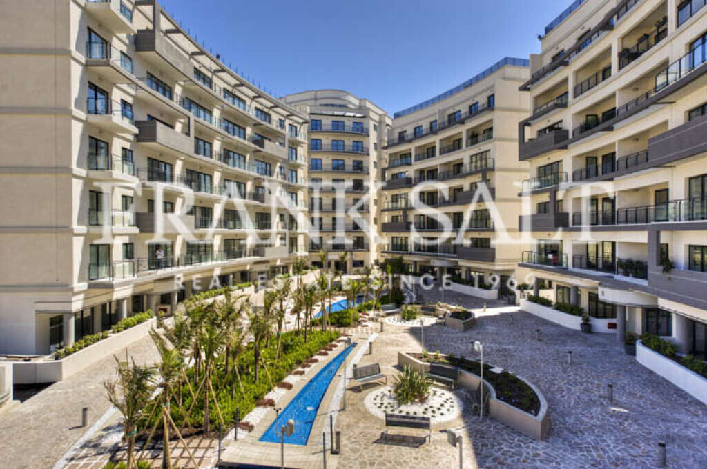 Pender Gardens, 3 Bedrooms Bedrooms, ,1 BathroomBathrooms,For Sale,FRSA-451812