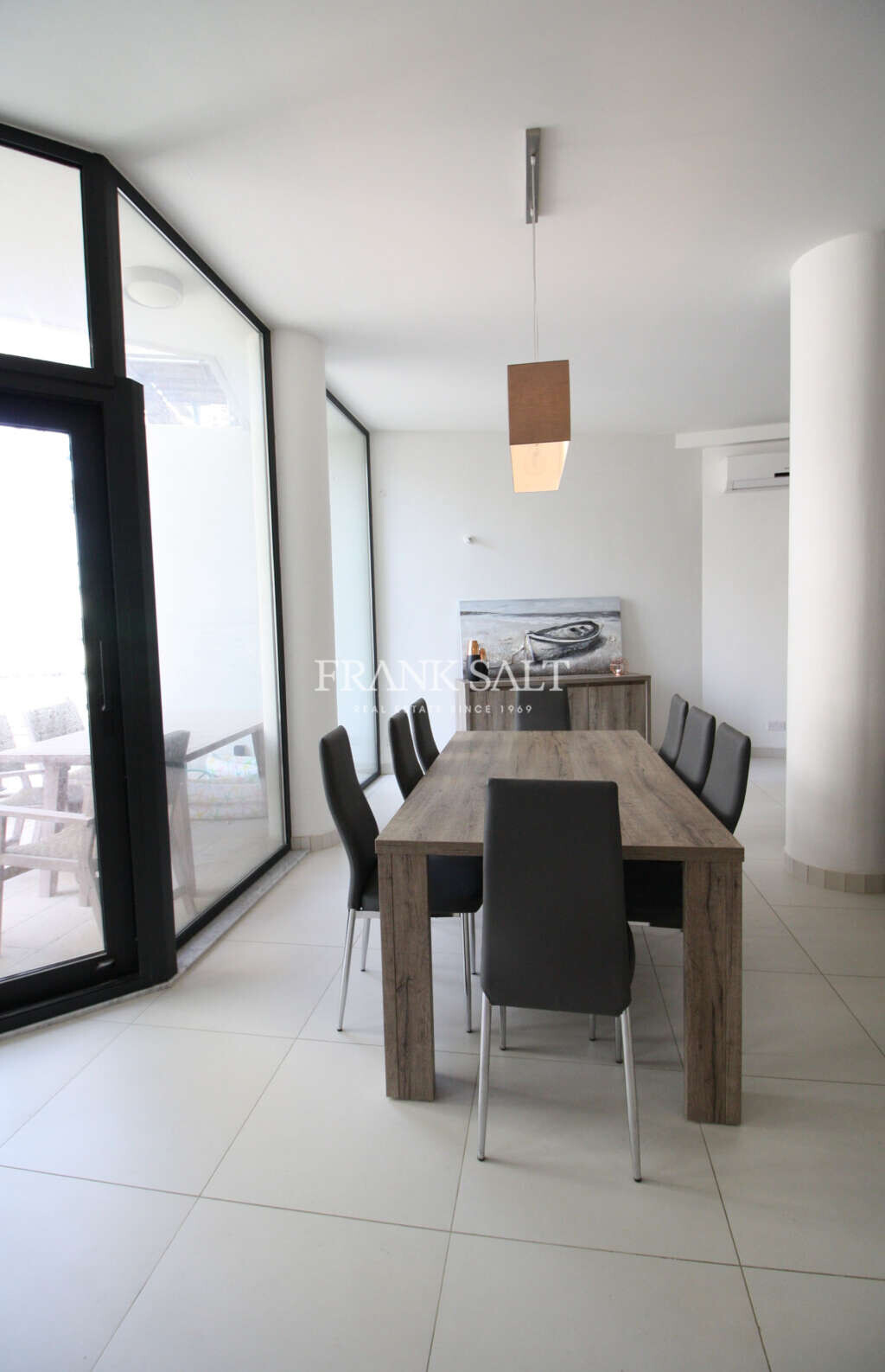 Pender Gardens, 3 Bedrooms Bedrooms, ,1 BathroomBathrooms,For Sale,FRSA-451812