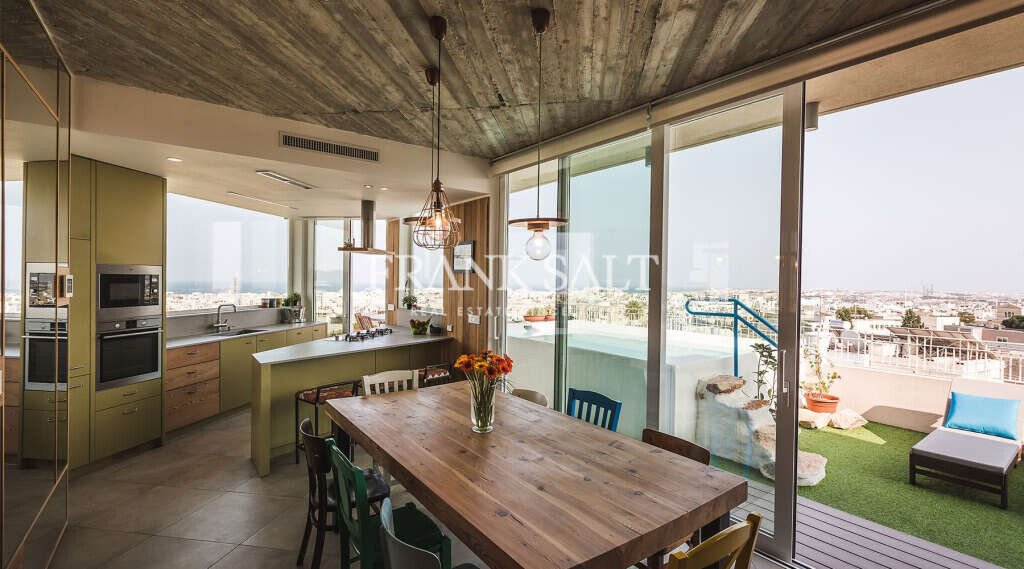 San Gwann, 3 Bedrooms Bedrooms, ,3 BathroomsBathrooms,For Sale,FRSA-815926