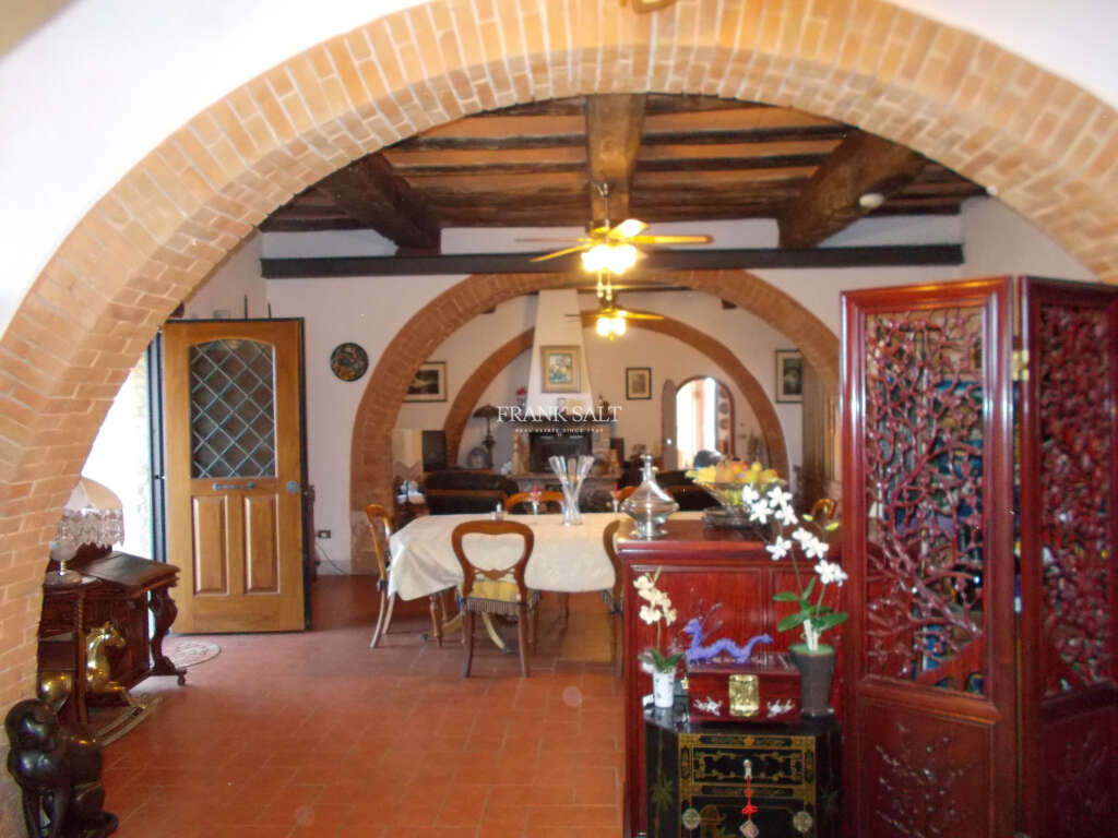 Umbria, Perugia, 7 Bedrooms Bedrooms, ,7 BathroomsBathrooms,For Sale,FRSA-914307