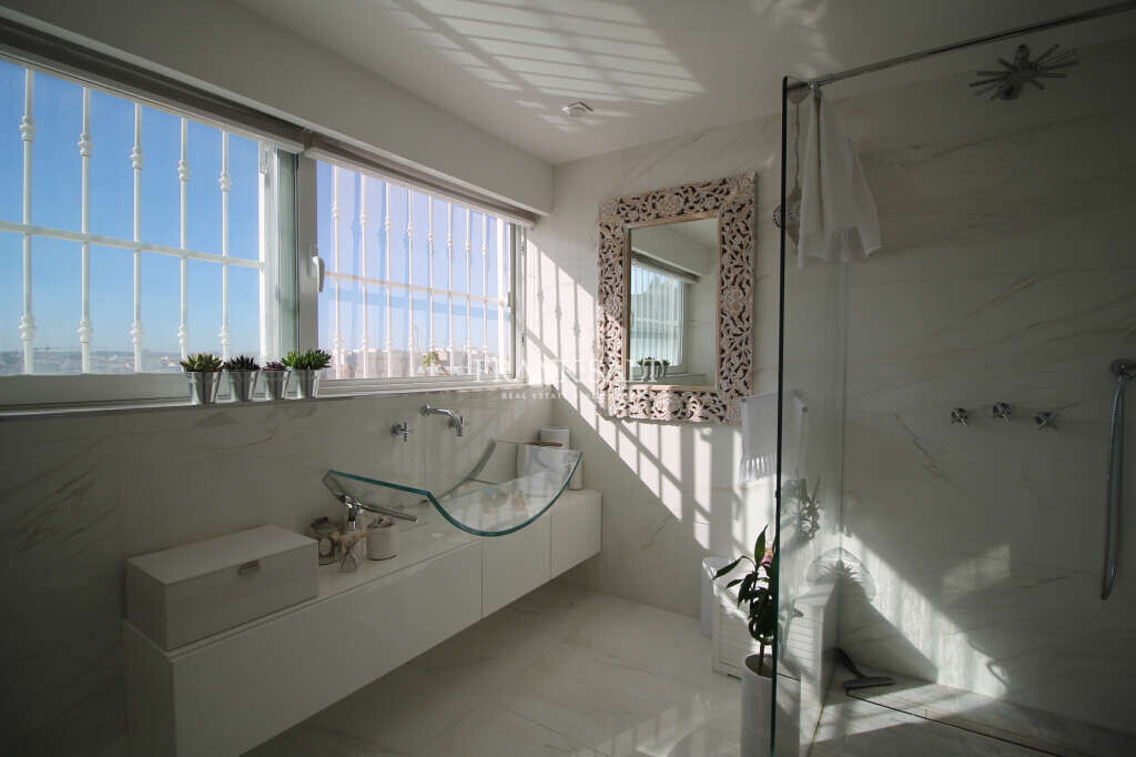 Kappara, 4 Bedrooms Bedrooms, ,1 BathroomBathrooms,For Sale,FRSA-453361