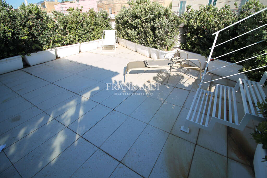 Kappara, 4 Bedrooms Bedrooms, ,1 BathroomBathrooms,For Sale,FRSA-453361