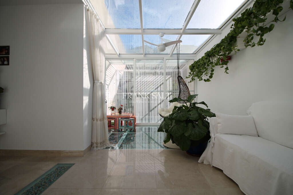 Kappara, 4 Bedrooms Bedrooms, ,1 BathroomBathrooms,For Sale,FRSA-453361