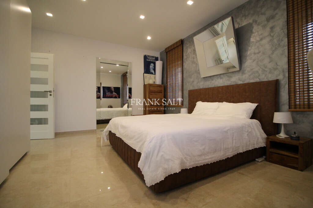 Kappara, 4 Bedrooms Bedrooms, ,1 BathroomBathrooms,For Sale,FRSA-453361