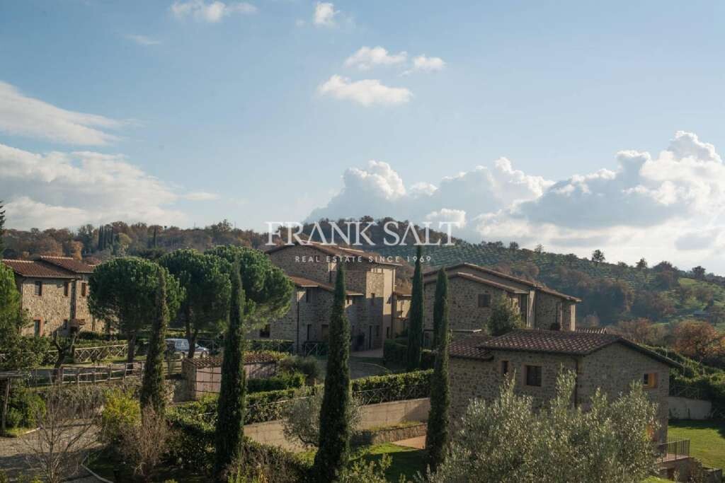 Tuscany, Borgo Case Bardi, 2 Bedrooms Bedrooms, ,2 BathroomsBathrooms,For Sale,FRSA-914247